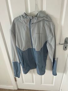 Monterrain wind breaker