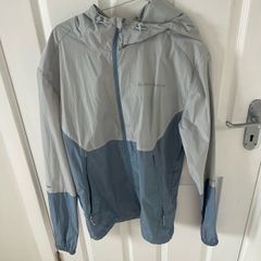 Monterrain wind breaker