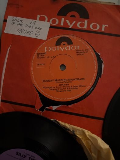 Collection of vinyl 7" 45's