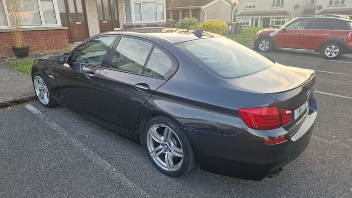 Car bmw f 10 2.0 D m sport