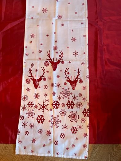 Christmas Table Cloth & Runner