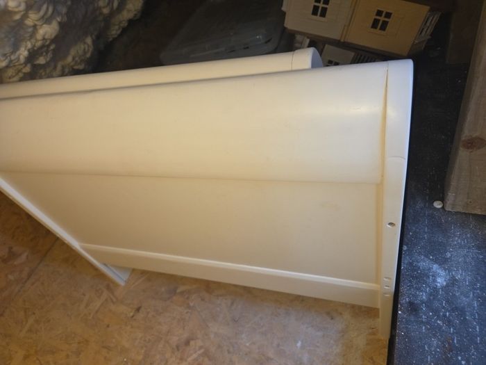 mia cot bed