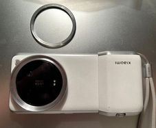 Xiaomi 14 ultra with Photography Kit