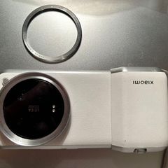 Xiaomi 14 ultra with Photography Kit