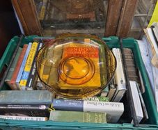 a vintage centre piece amber glass dish