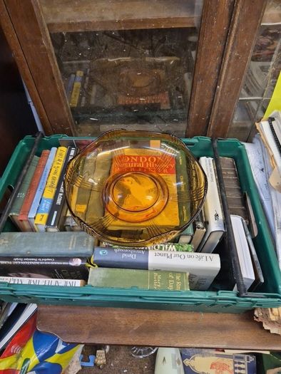 a vintage centre piece amber glass dish