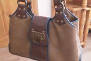 ladies leather handbag