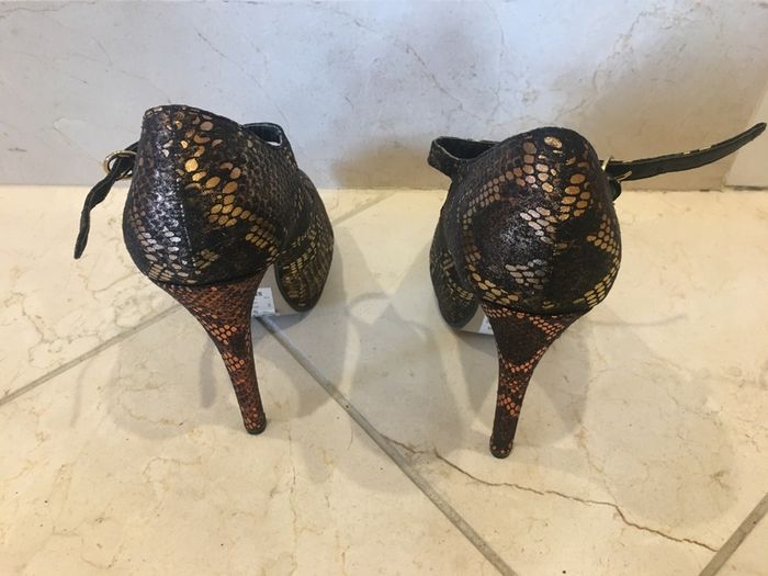 New Look Snake Skin Effect Dress Heels Size 5 (Brand New)