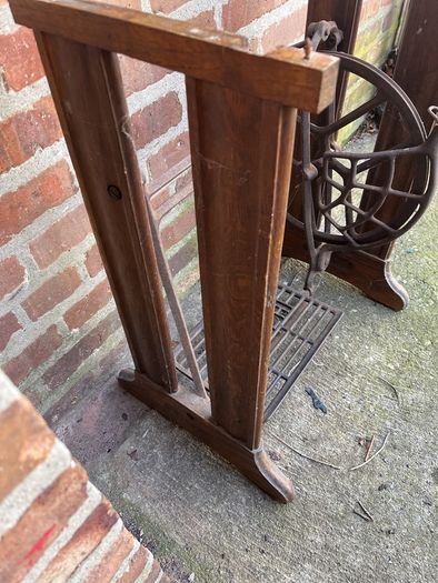 singer sewing machine base