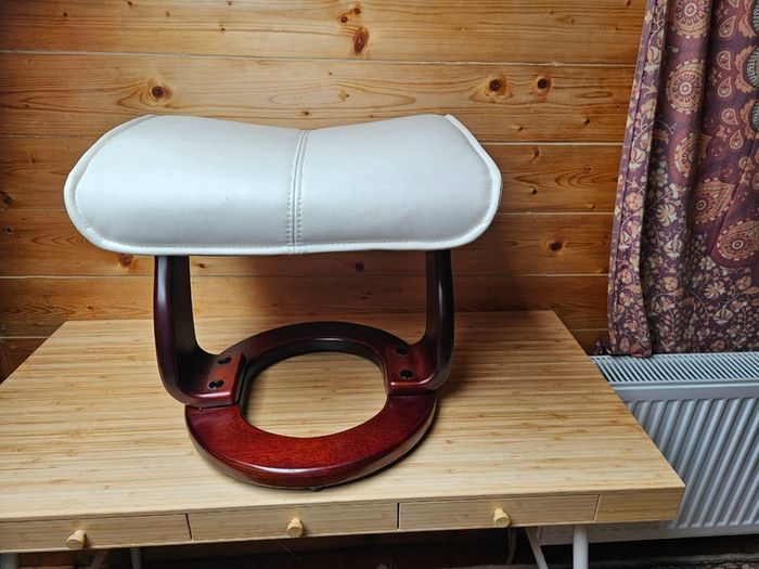 Foot stool