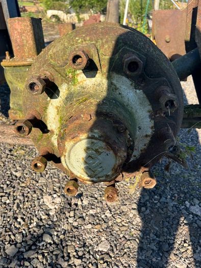 ROR 10 Stud Axles