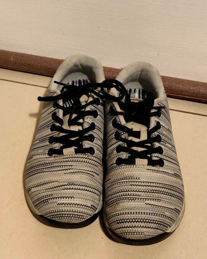 PRICE DROP Quick sale Nobull trainers size 6
