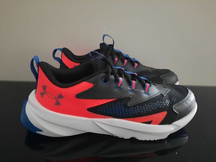 Under Armour Shoes Size 6 UK