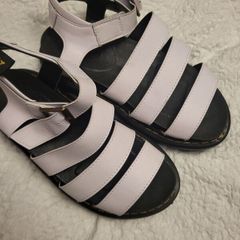 sandles white