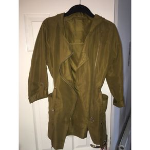 Vero Moda Olive Green Lightweight Jacket. Size 10