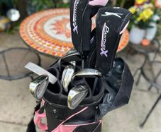 New ladies Slazenger golf bag and clubs