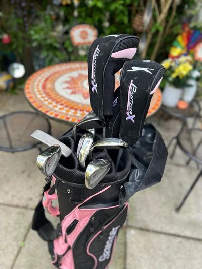 New ladies Slazenger golf bag and clubs