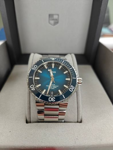 Oris Aquis Calibre 400 Swiss Watch