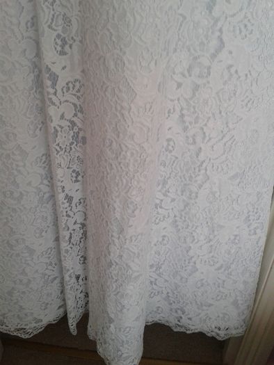 Brand new lovely wedding dress.