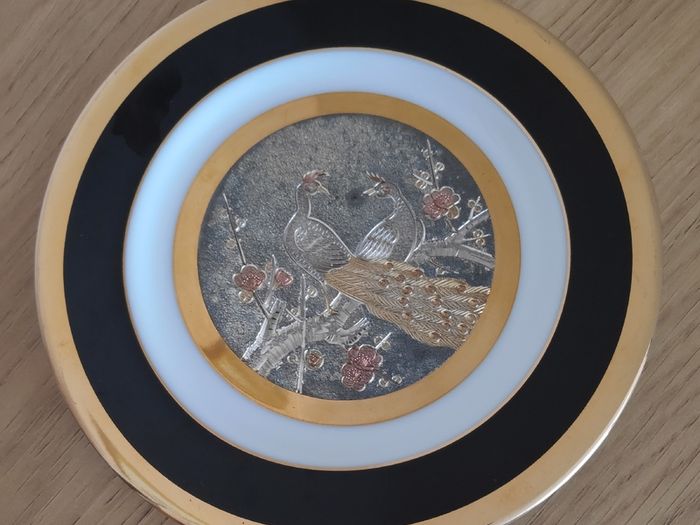 The Art of Chokin 24K gold Edged  plate with peacocks pattern