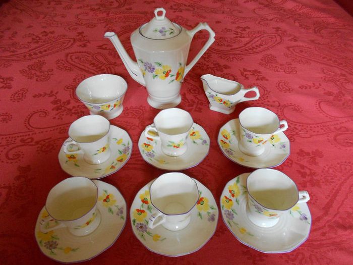 TUSCAN CHINA PLANT Art Deco Fine China 15 Piece Coffee Set - Real Gem.