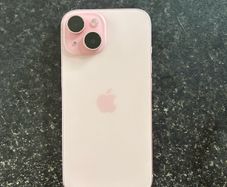 pink iphone 15