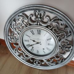 Wall clock 2ft new condition