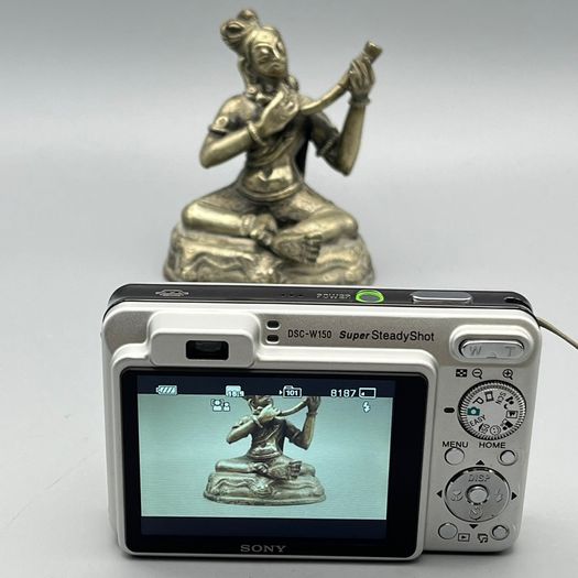 Sony DSC-W150 8.1MP Digital Camera Silver Tested - Full Kit