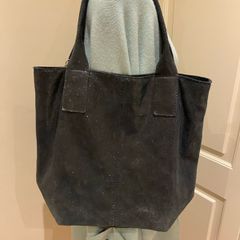 Black Italian leather tote bag with embedded subtle sparkle