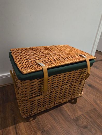 Hamper / Gift basket