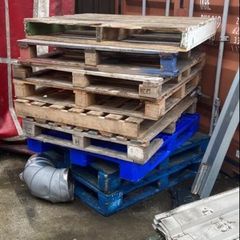 free pallets