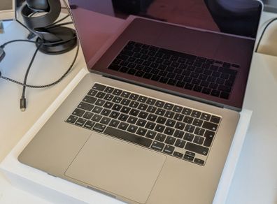 Macbook Air M2 (2023) 15" 24gb Ram / 1tb Ssd