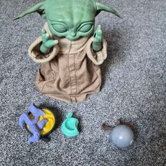 baby yoda toy