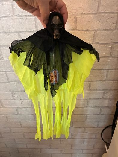 Halloween new hanging