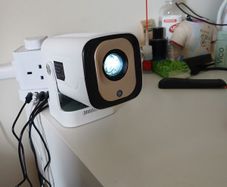 Footie&Movie Fans-Android Projector Auto Focus with cool apps