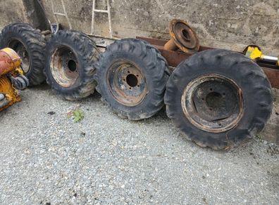 Dumper wheels and tyres x4