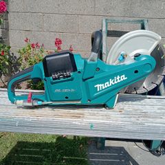 Makita DCE090 18V Battery Power Cutter