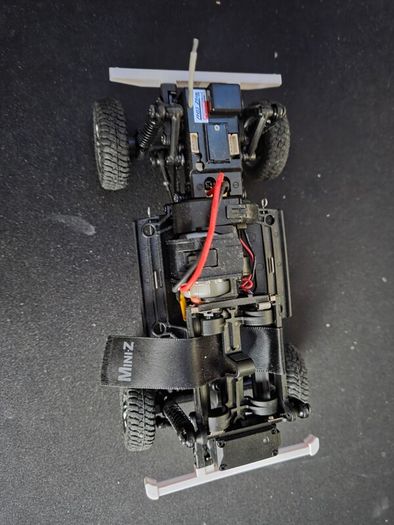 Kyosho 4x4 mini z crawler