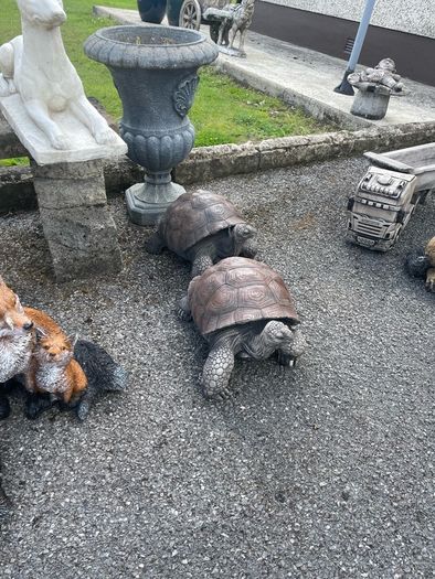 garden ornaments