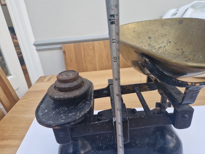 Kitchen Scales kitchenalia
