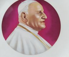 Vintage Ridgewood, USA, Pope John.Plate