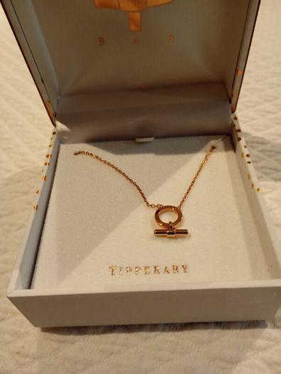 New Gold t bar necklace