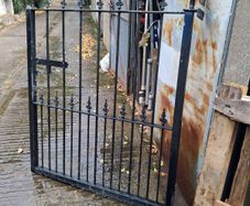 Side entrance Gate