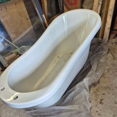 Freestanding Bath. Balmoral Style