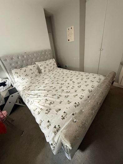 king size bed