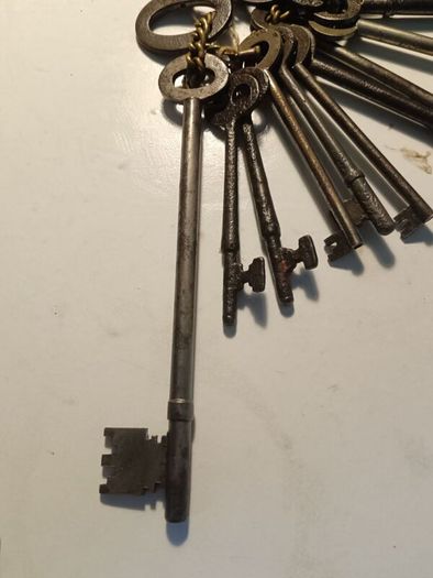 18 Georgian and Victorian Keys