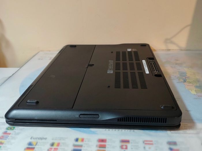 Dell Latitude 14 E7450 i7 5th gen 16/256GB SSD Ultrabook Laptop