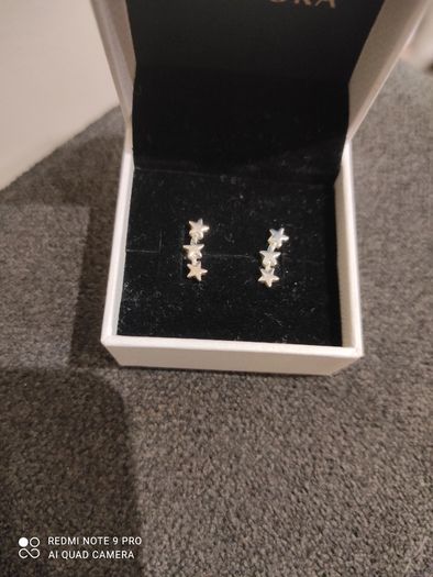 Silver toned triple star,climbing earrings