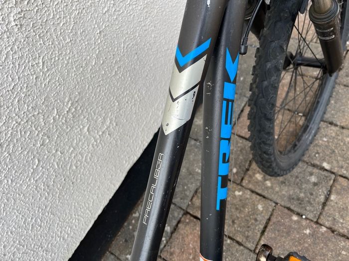 Trek Precaliber 24" - 21 Speed (8-12 years)