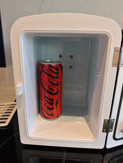 Ice Man Mini Fridge